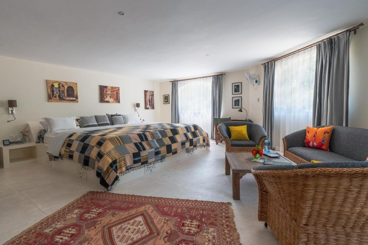 Zumzum Beach House Bed & Breakfast Kinondo Eksteriør bilde